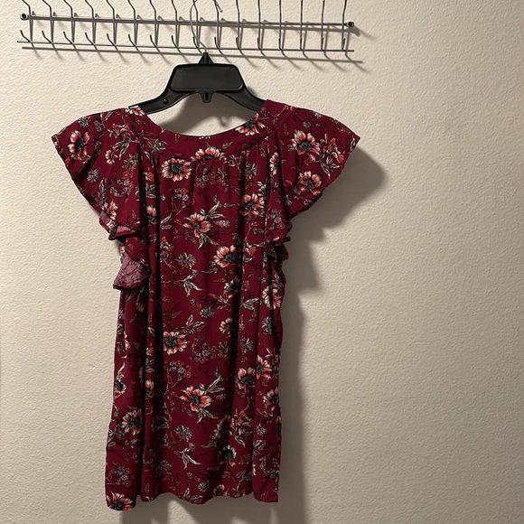 Floral Tommy Hilfiger Top! - Picture 7 of 11